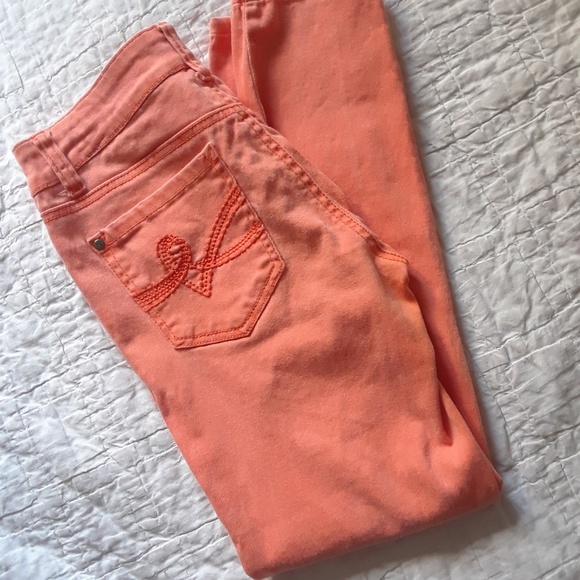 Orangish peach capris - Picture 2 of 5